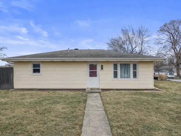 800 Juniper Dr, Rantoul, IL 61866
