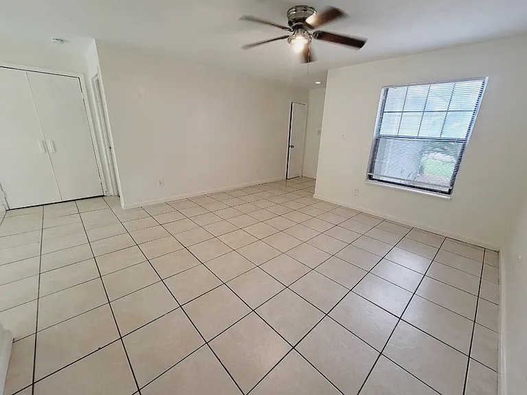 3209 Hester Dr — Photo 7