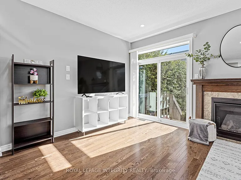 179 Flat Sedge Cres — Photo 3
