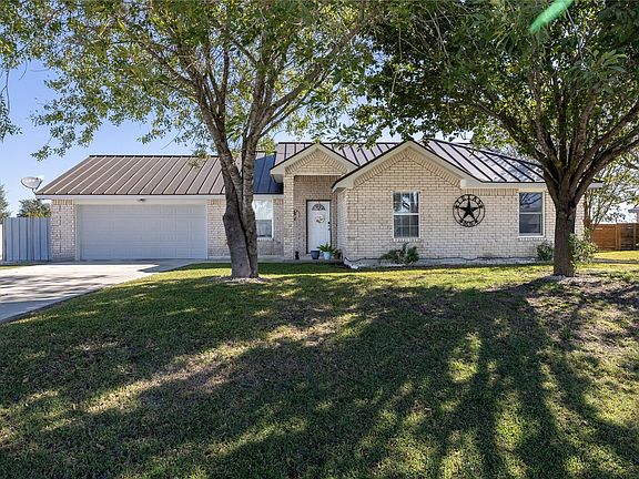 3rd image of 1132 Cordova Loop