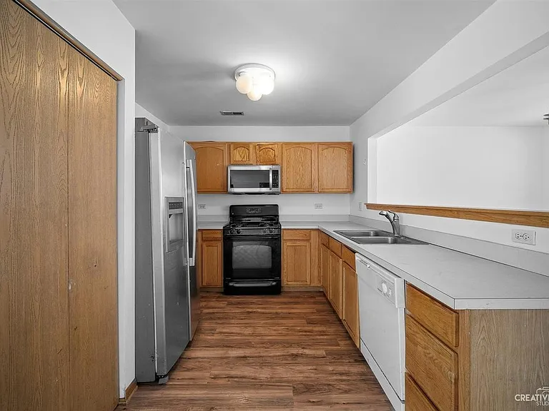 1727 Ravine Park Ln — Photo 17