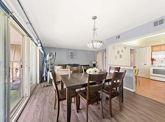 5th image of 4116 W 99th St