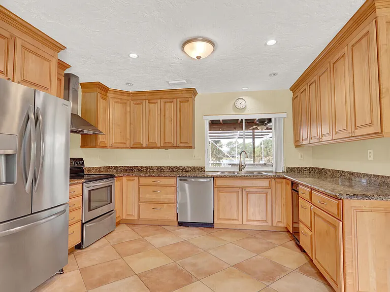 4529 Square Lake Dr — Photo 17
