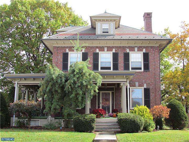 1st image of 636 Mount Laurel Ave