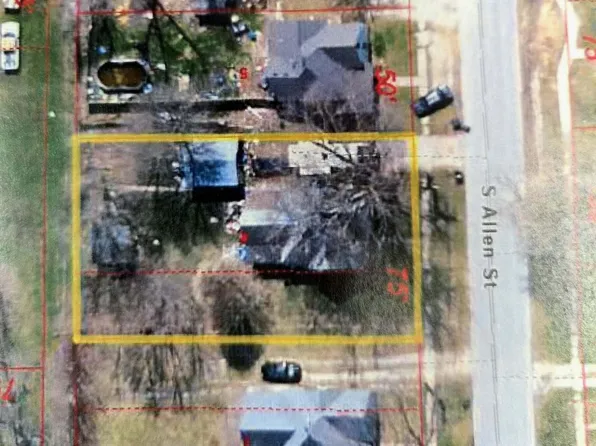 438 S Allen St, Centralia, MO 65240