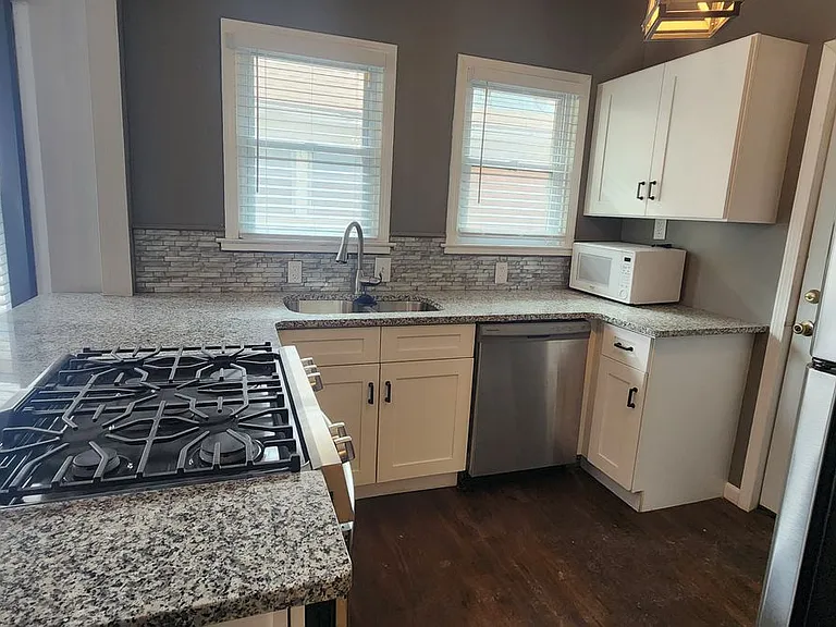 1710 Virginia Park St — Photo 11