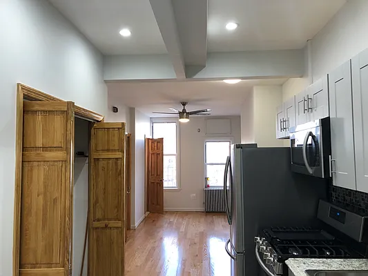 Rented by Francis Castoria LREB | media 3