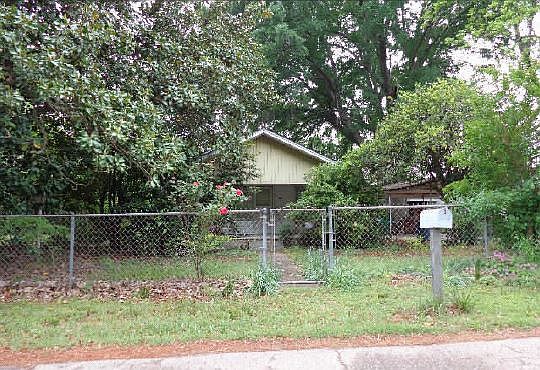 1st image of 2407 Liberty Ln