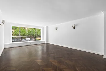 1020 Park Avenue, #2A