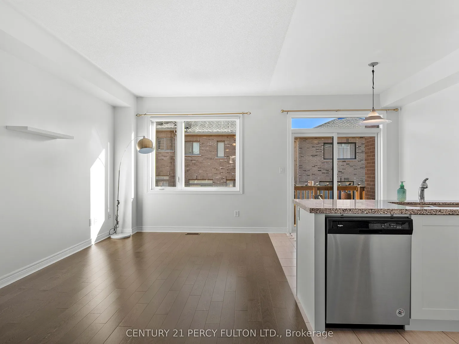 3 bed, $3,200 — Photo 4