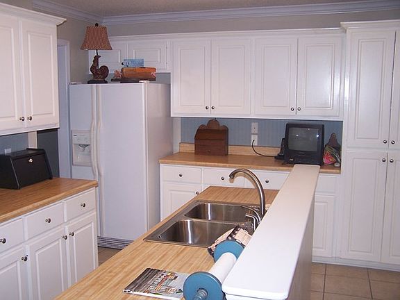 3rd image of 401 Ohara Dr