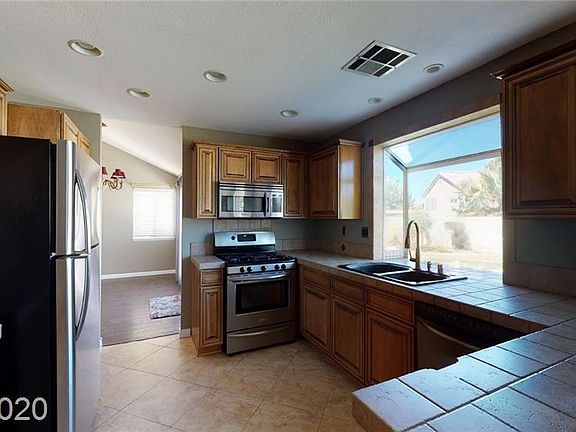 5th image of 2856 Channel Bay Dr
