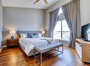 3050 Commerce St, Houston, TX 77003