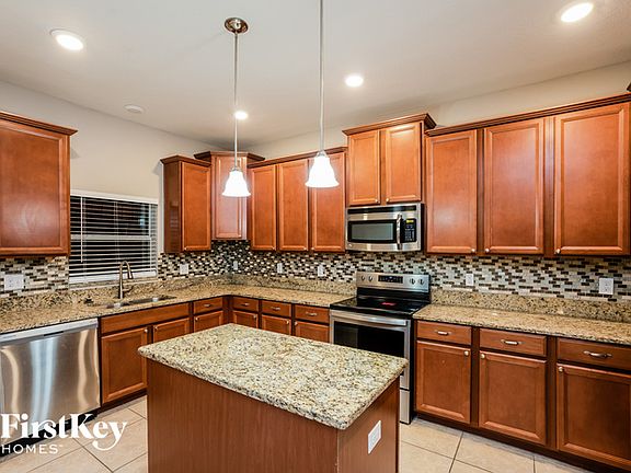 5th image of 8034 Cherry Branch Dr