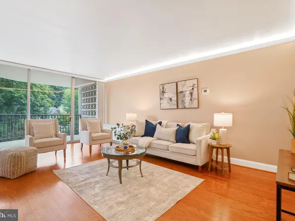3333 University Blvd W APT 203, Kensington, MD 20895