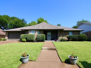 2017 Iron Horse Ct, Arlington, TX 76017