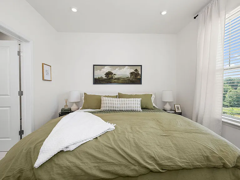 Abode at Greenway — Photo 38