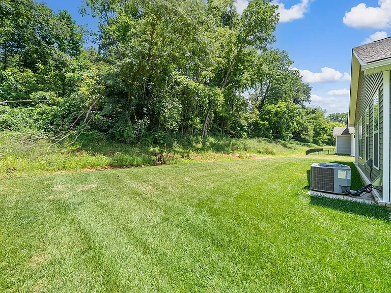 1145 Ross Farms Blvd — Photo 33