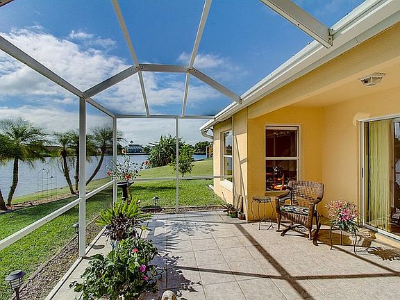 4th image of 4840 11th Avenue Cir E
