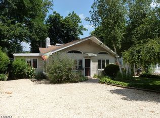 156 Hiawatha Blvd, Lake Hiawatha, NJ 07034