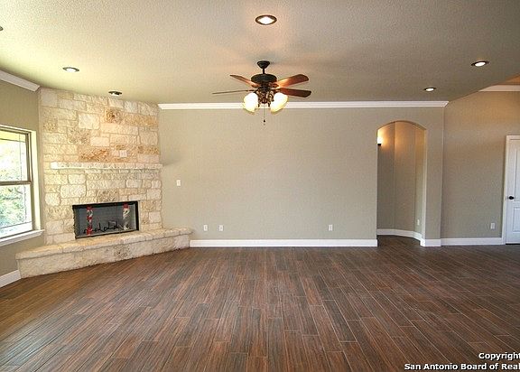 3rd image of 755 Pinnacle Pkwy