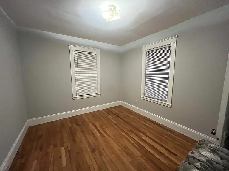 16 Glenside Ave #1R — Photo 17