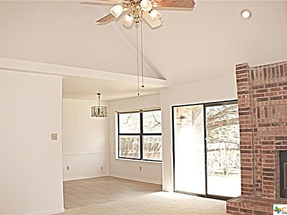 5th image of 507 Sun Meadows Dr