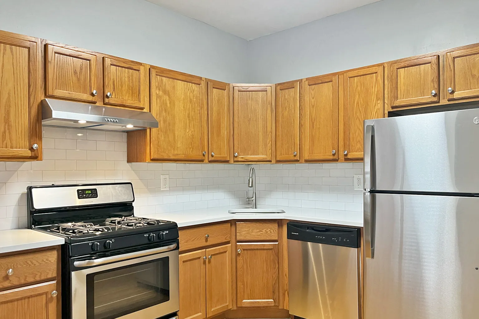 252 Washington Blvd. — Photo 2