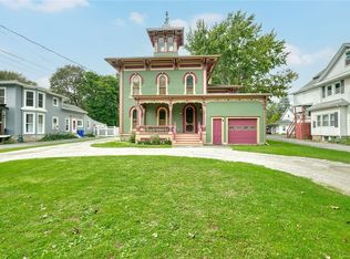 916 West Ave, Medina, NY 14103