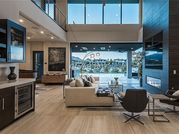 4th image of 42 Meadowhawk Ln