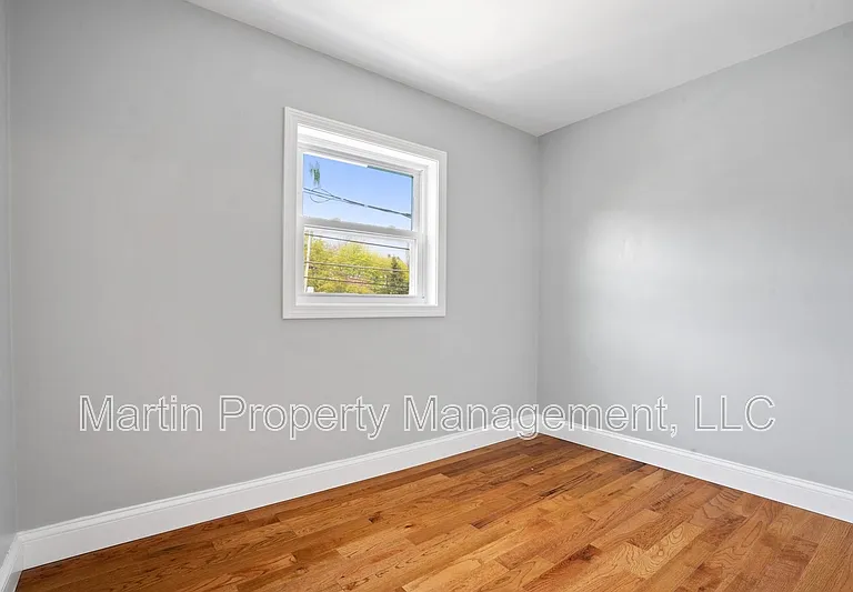 79 Derby St #2 — Photo 12