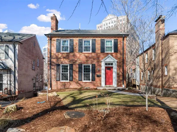 7659 Carswold Dr, Saint Louis, MO 63105