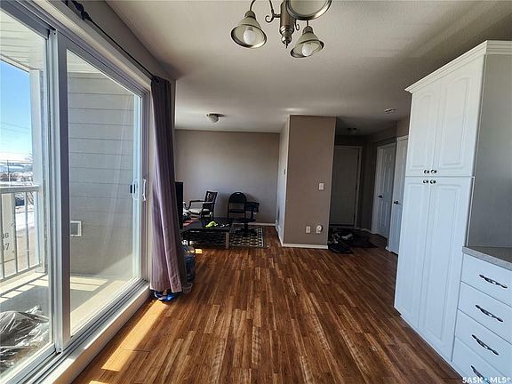 5th image of 485 1st Ave NW