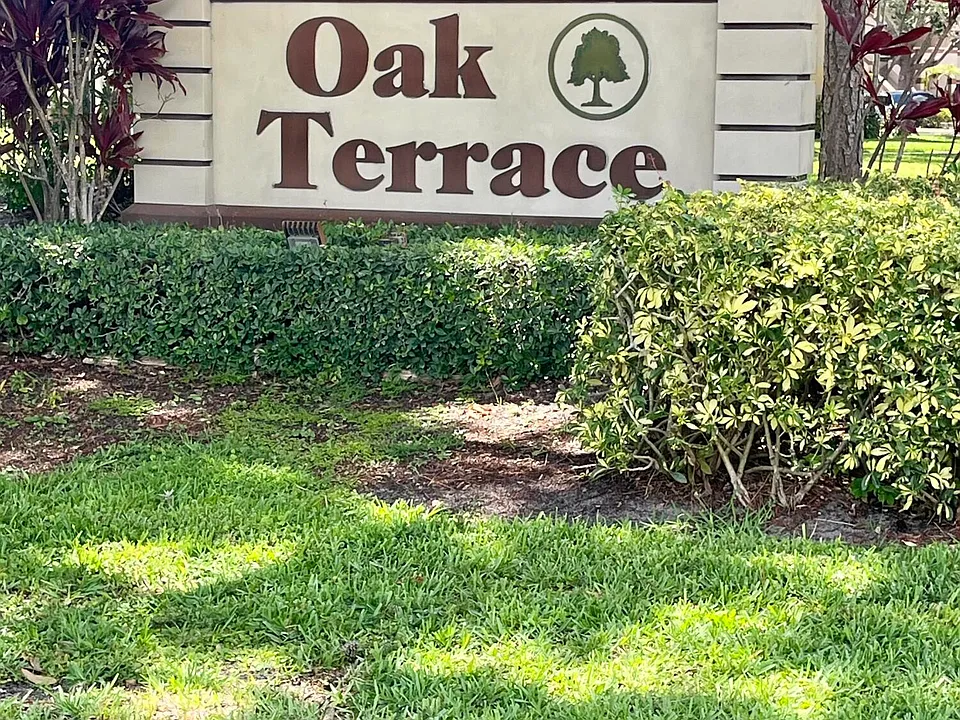 4243 Oak Terrace Dr #4243