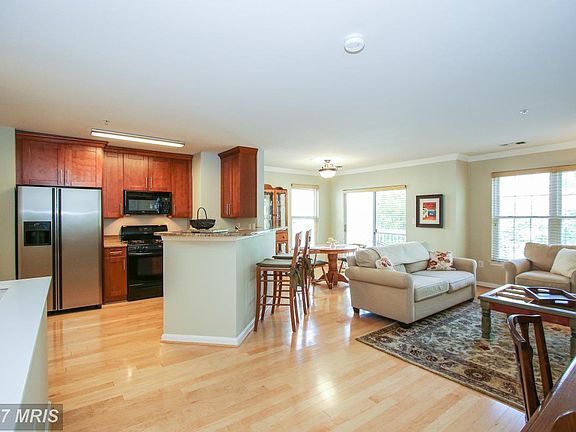 3rd image of 12801 Fair Briar Ln