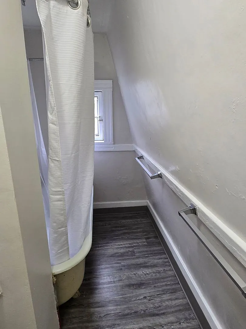 519 South Beech Street — Photo 4