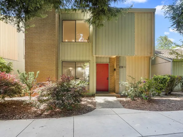 203 Elmhurst Cir, Sacramento, CA 95825