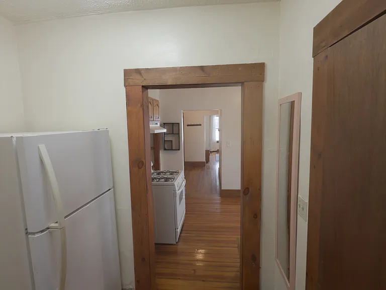 3965 Washington St #3R — Photo 8