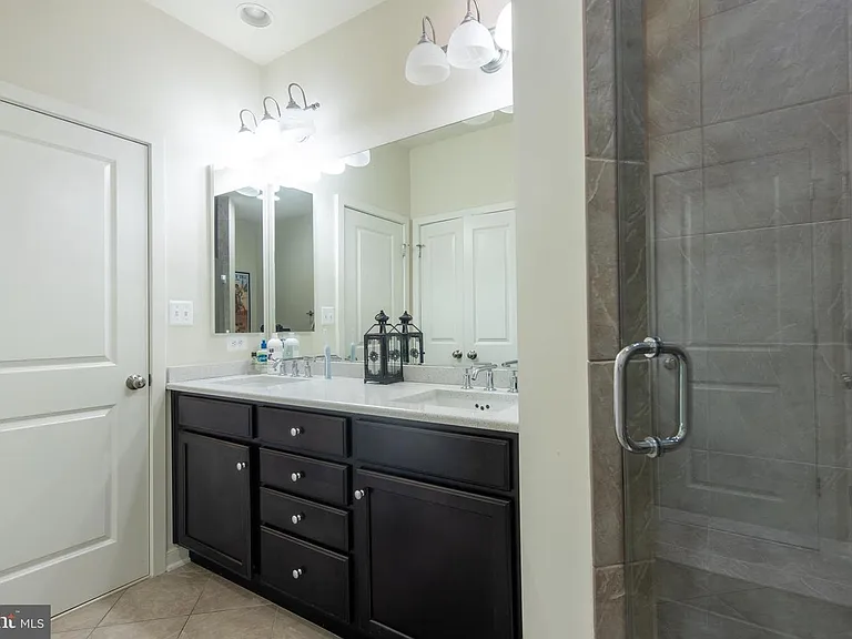 2865 Chancellors Way NE — Photo 11