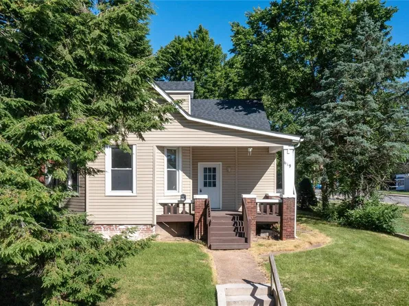 619 N Church St, Belleville, IL 62220