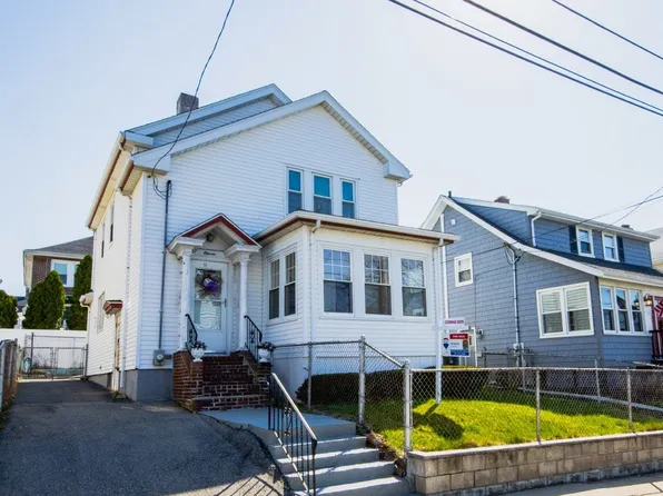 11 Crockett Ave, Dorchester, MA 02124