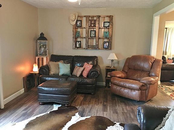 2nd image of 3980 210th St