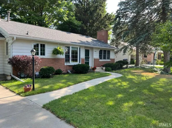 1006 Leroy St, Goshen, IN 46526