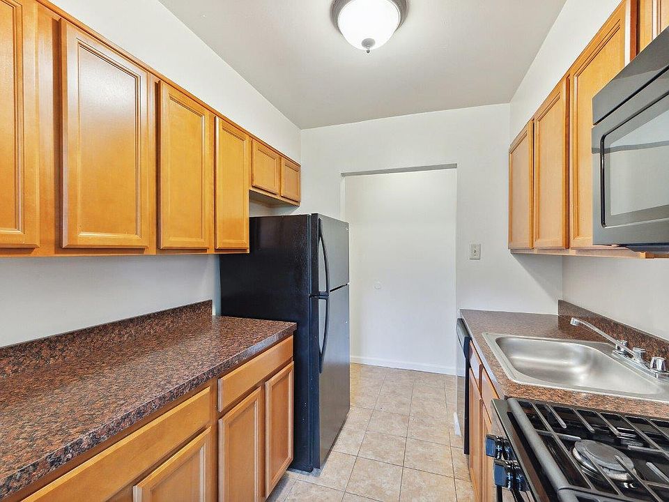 1st image of 850 Carsonia Ave #C-302