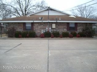 1008 Benton St, Bentonville, AR 72712
