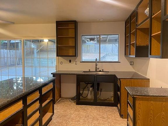 4th image of 6609 Gingerloop Ct