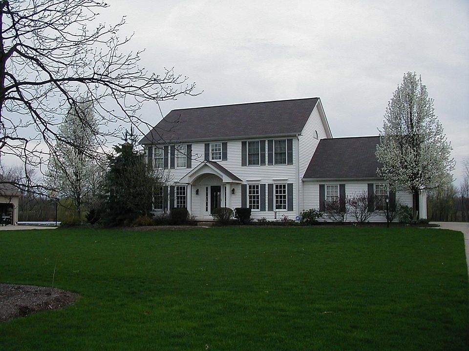 6820 Meadowood Drive, Medina, OH  44256