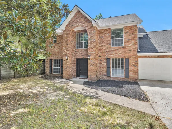 1915 E Lake Dr, Huntsville, TX 77340