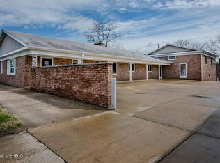 416 N Main St, Watervliet, MI 49098