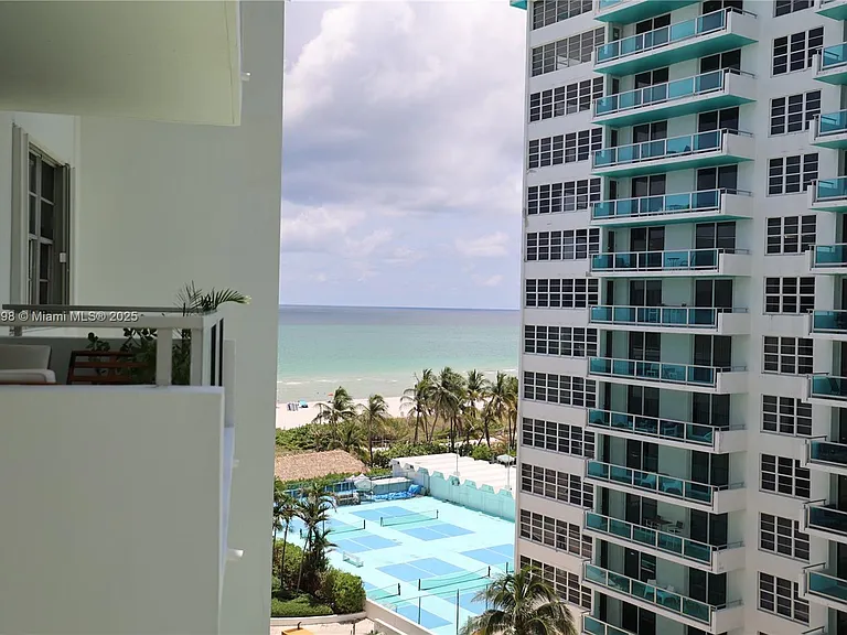 5151 Collins Ave #927 — Photo 17